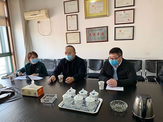 荷花池街道黨工委書記汪惠林同志一行蒞臨我單位實(shí)地檢查指導(dǎo)疫情防控和企業(yè)復(fù)工復(fù)產(chǎn)工作