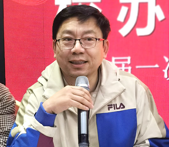 分工會(huì)主席王晨曦作2021年度分工會(huì)工作報(bào)告